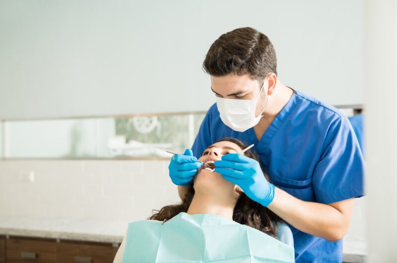 Dentiste et Soins Dentaires : Vocabulaire Suédois